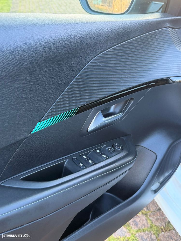 Peugeot 208 1.2 PureTech Allure EAT6 - 9