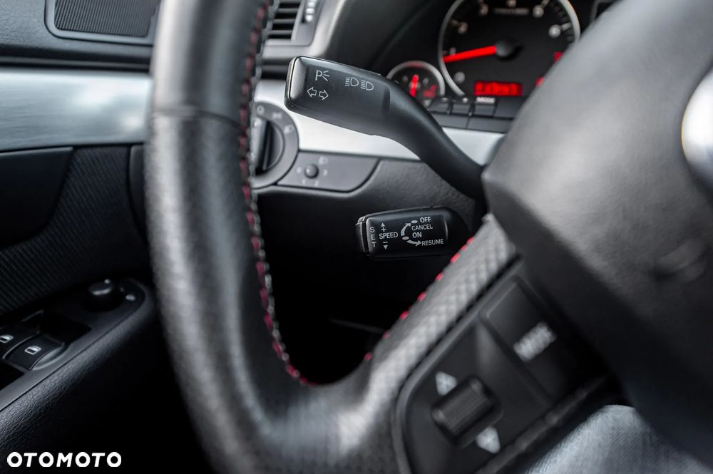 Audi A4 Limousine 2.0 T FSI quattro - 38