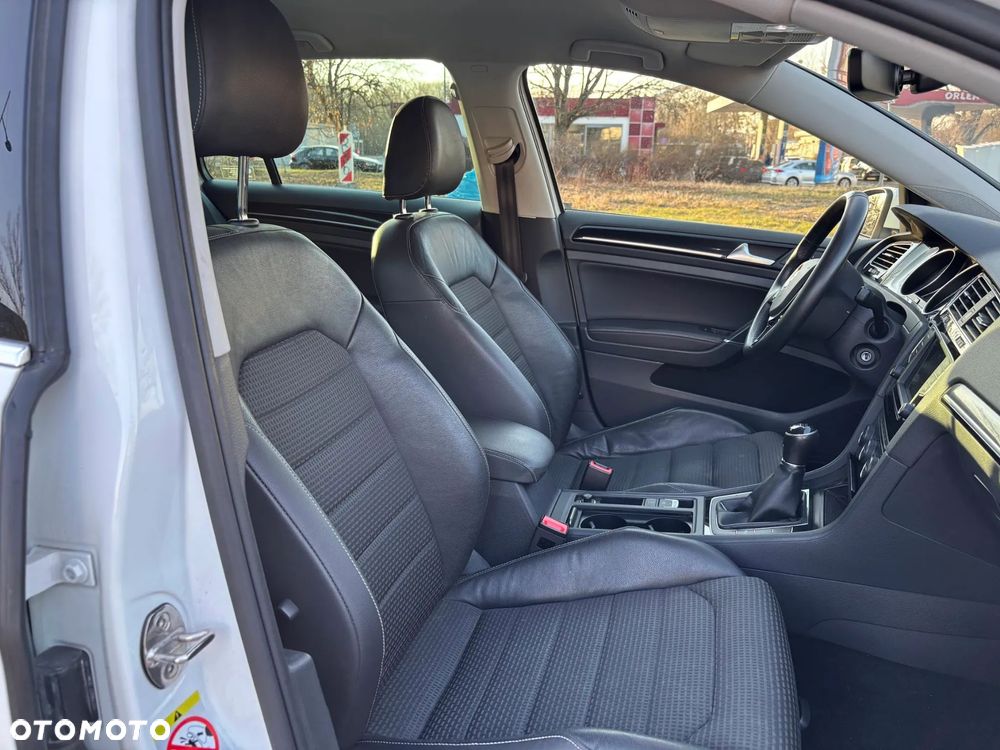 Volkswagen Golf 1.4 TSI BMT Highline - 8