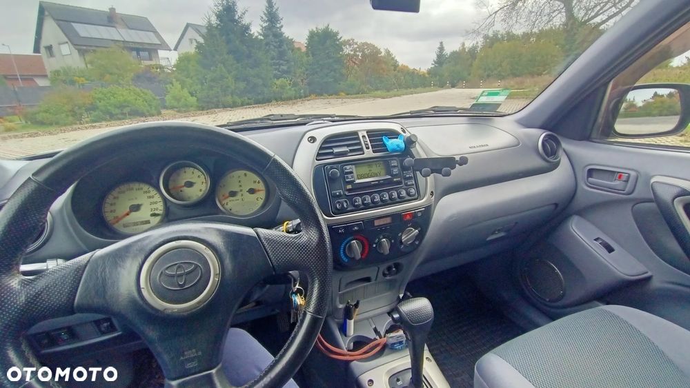 Toyota RAV4 2.0 VVT-i 4x4 - 7