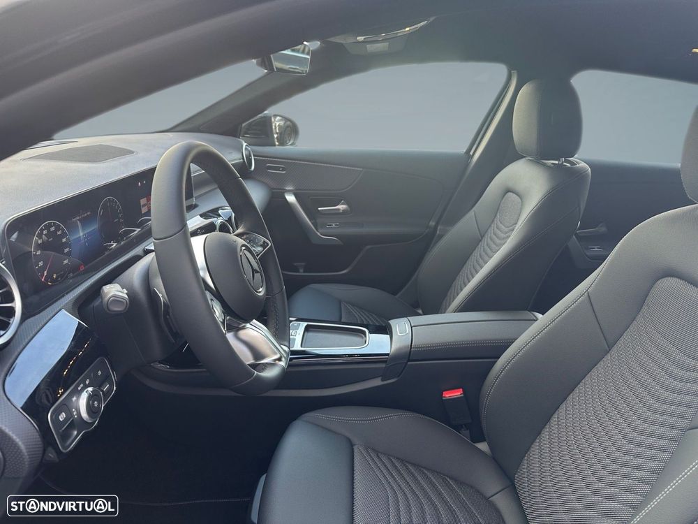 Mercedes-Benz A 250 e - 13