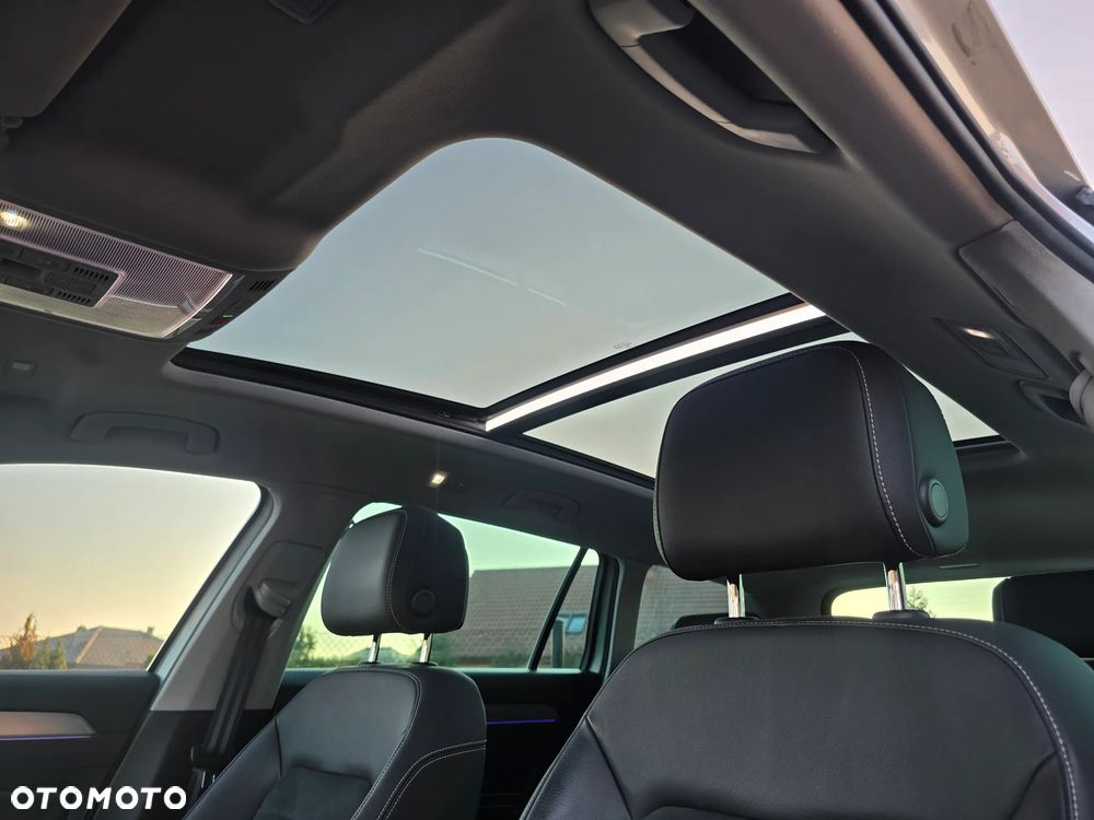 Volkswagen Passat 2.0 TDI SCR Style DSG - 12
