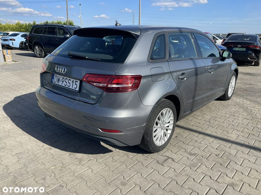 Audi A3 Sportback 30 TDI - 4