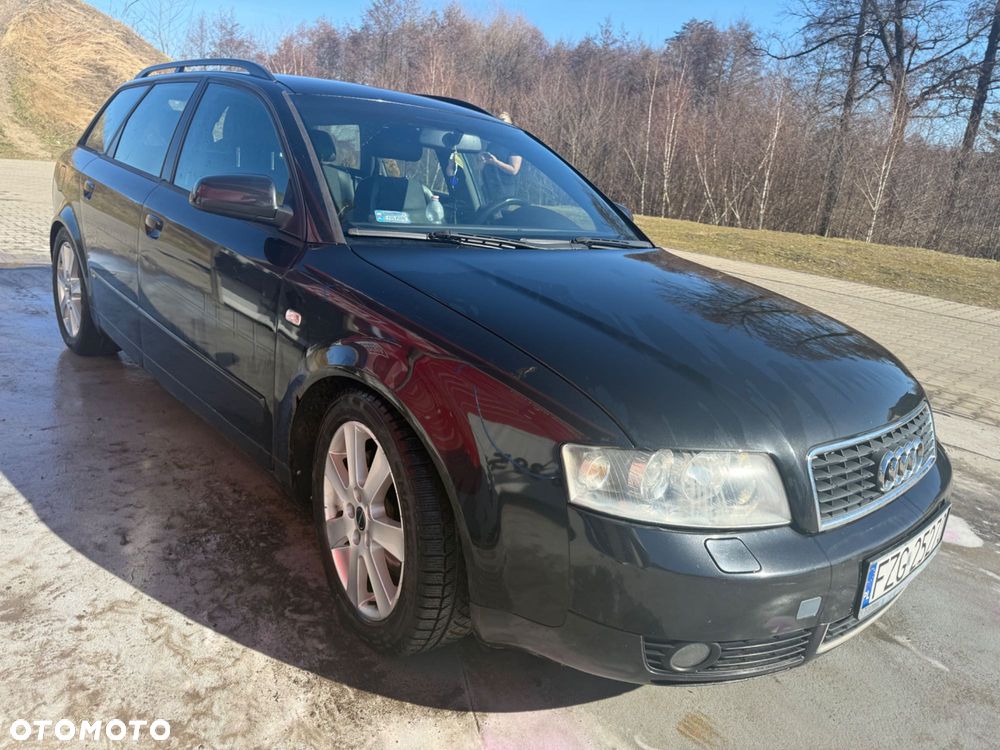 Audi A4 Avant - 1