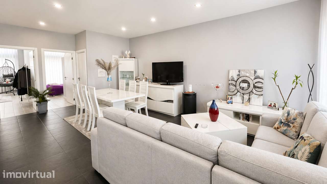 T2+1 c/ Terraço 56m² e Garagem Fechada | Vila Nova de Gaia (Seixezelo) - Grande imagem: 2/14