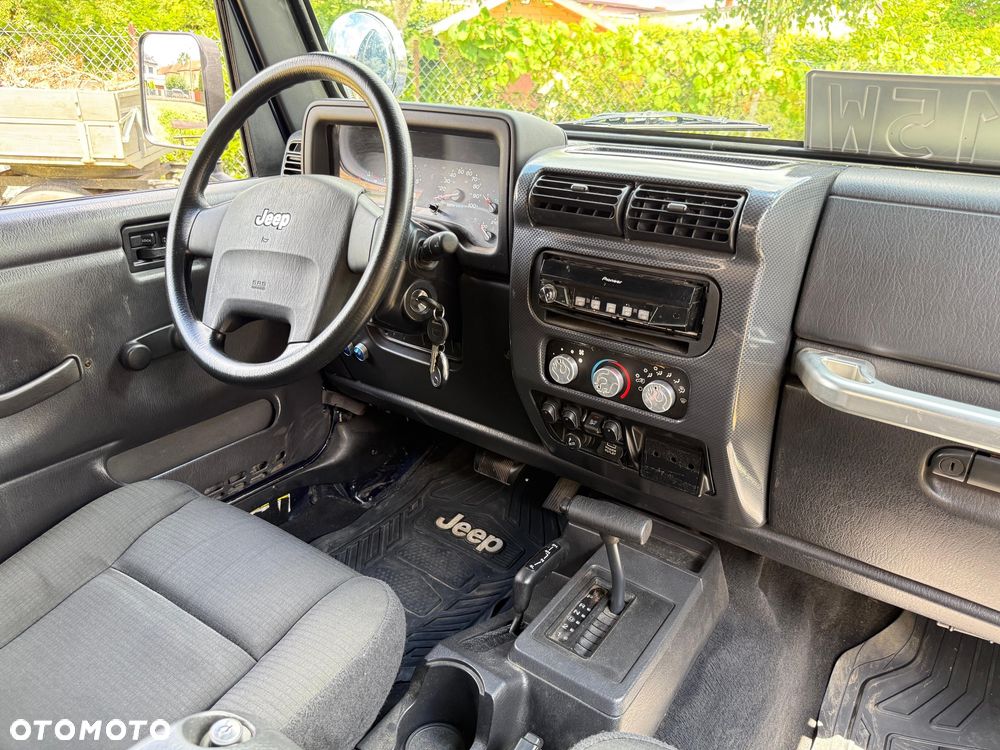 Jeep Wrangler - 18