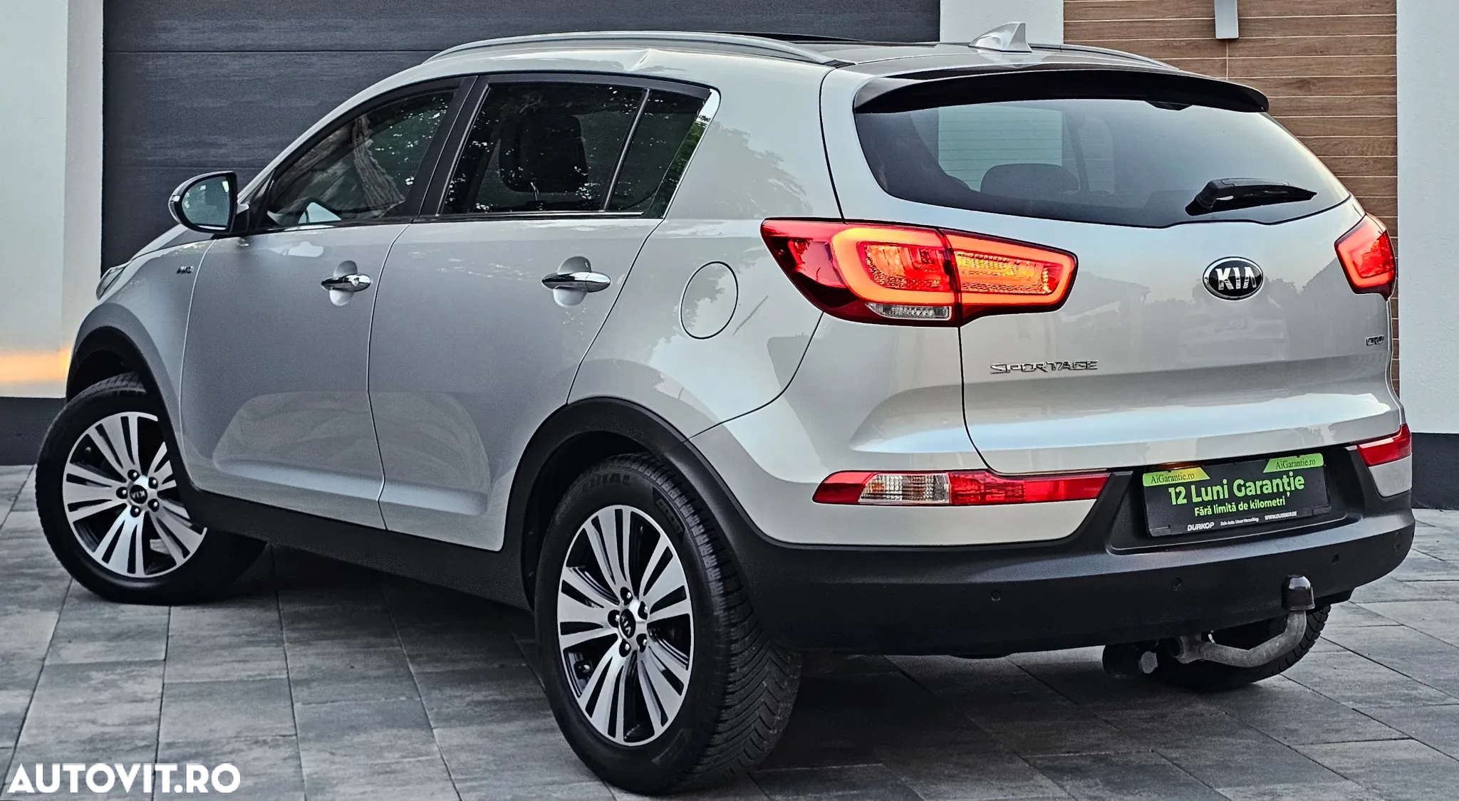 Kia Sportage 2.0 CRDI 4WD Dream-Team Edition - 11
