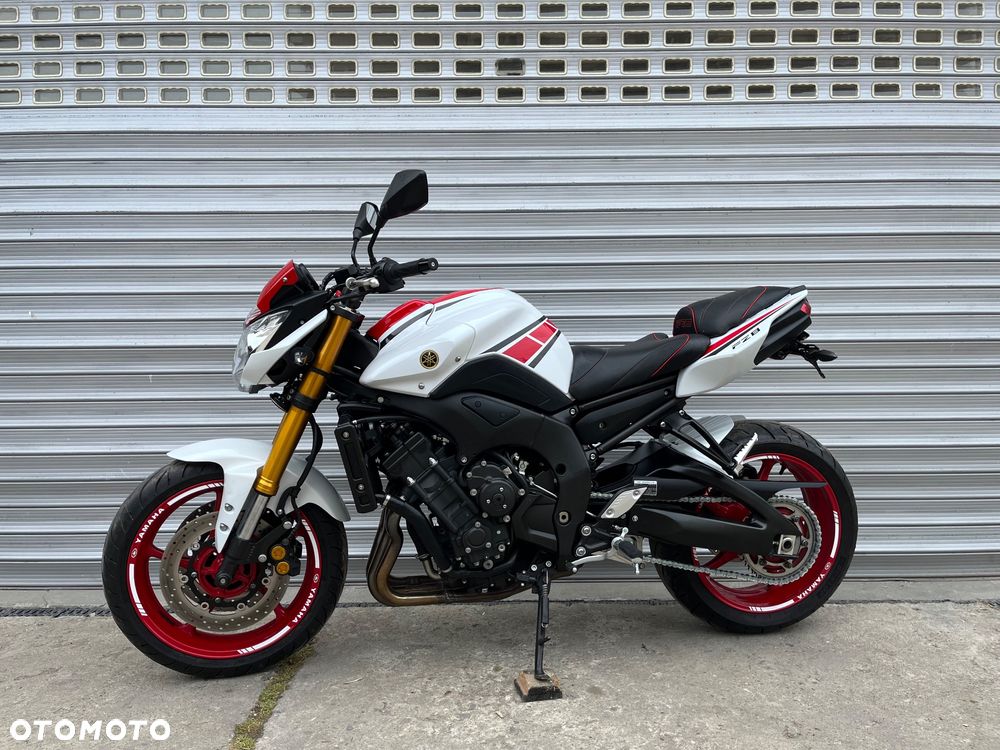 Yamaha FZ - 32