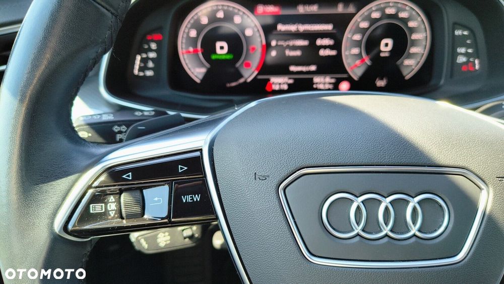 Audi A6 Avant - 16