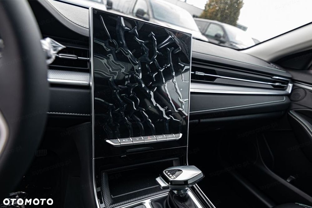 JAC J7 Plus CVT - 11