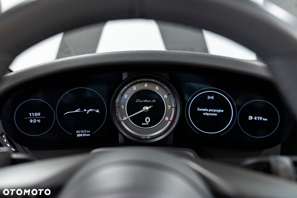 Porsche 911 Turbo S - 40