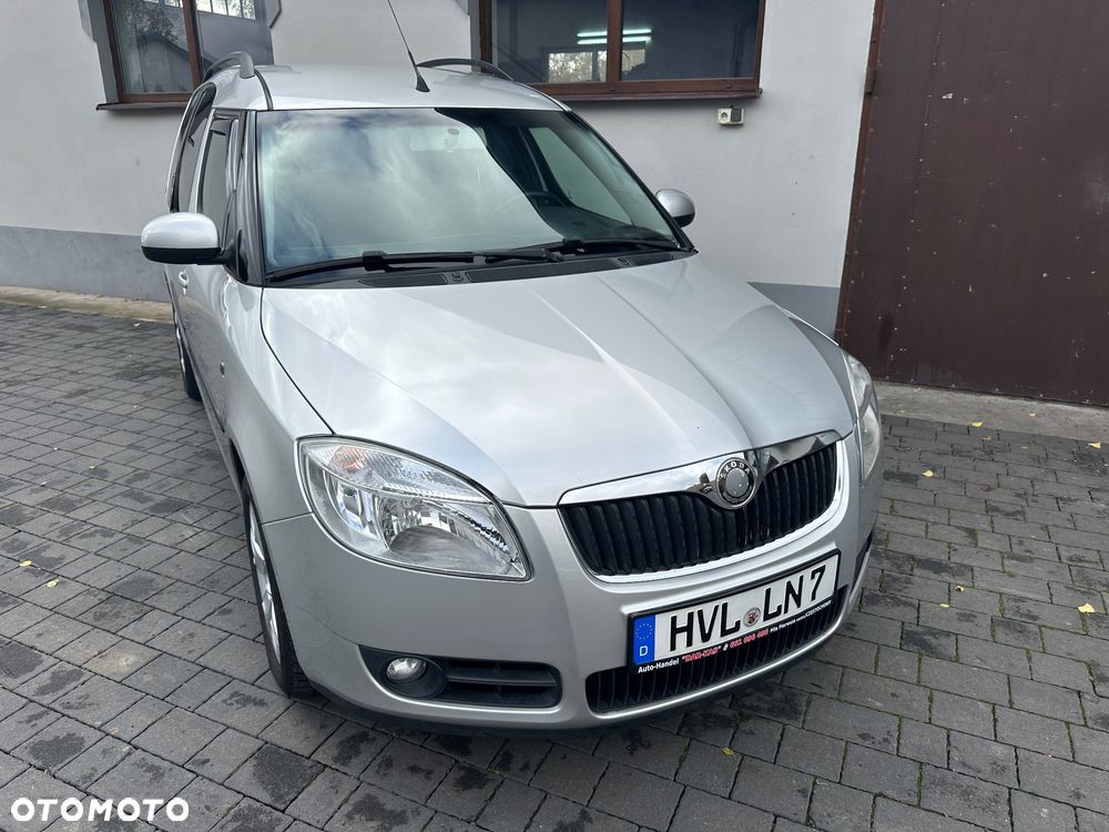 Skoda Roomster 1.4 16V Comfort - 2