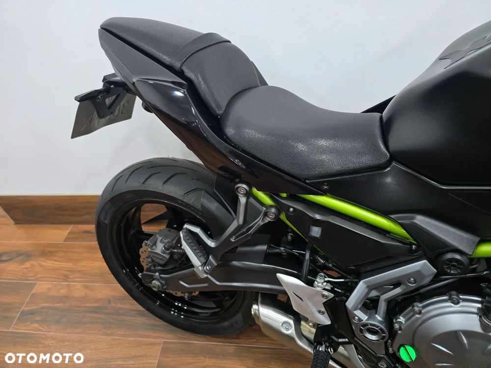 Kawasaki Z 650 - 24
