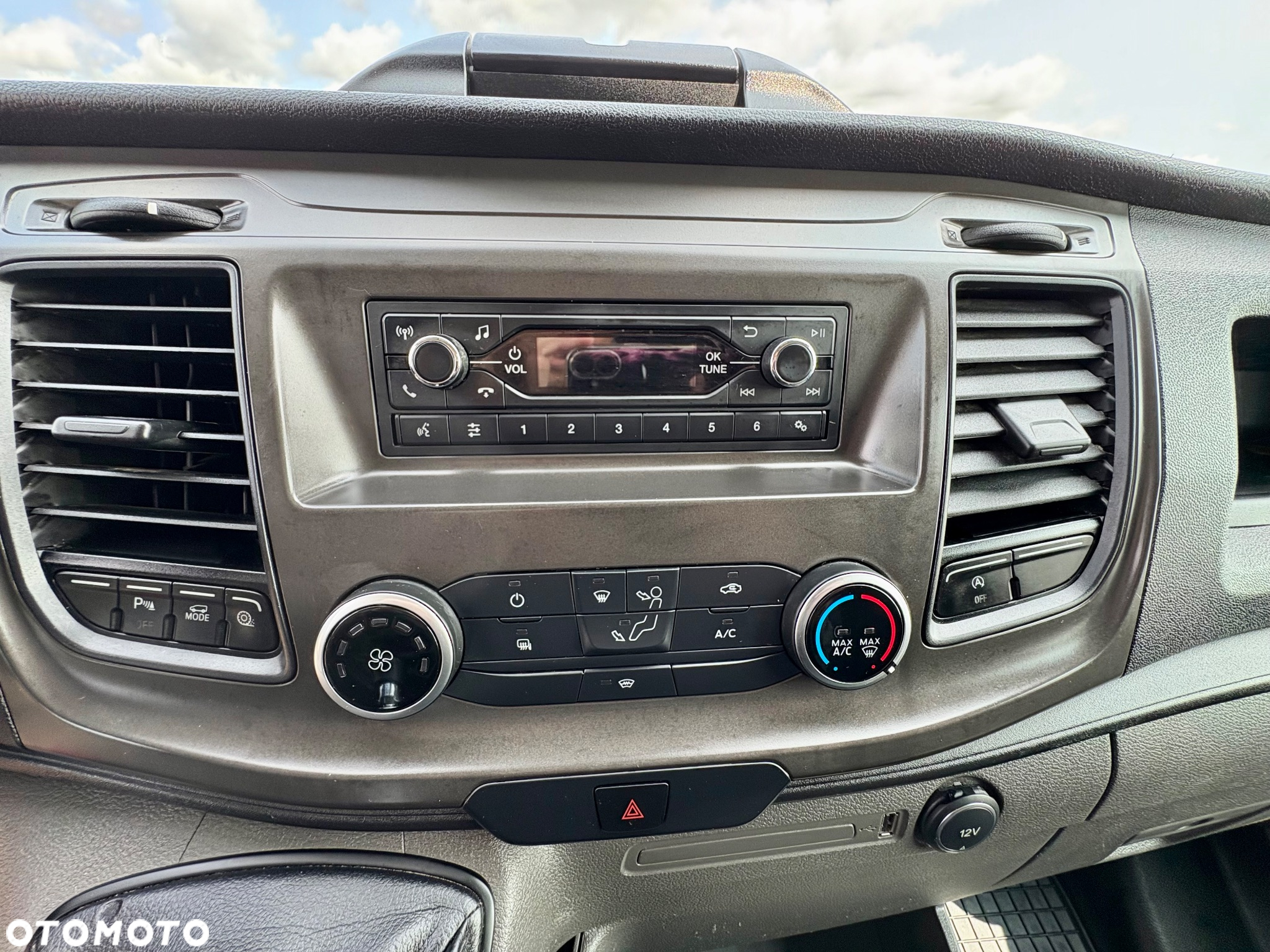 Ford Transit - 8