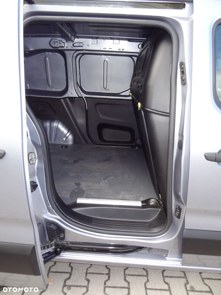 Toyota Proace City 3 osobowy - 14