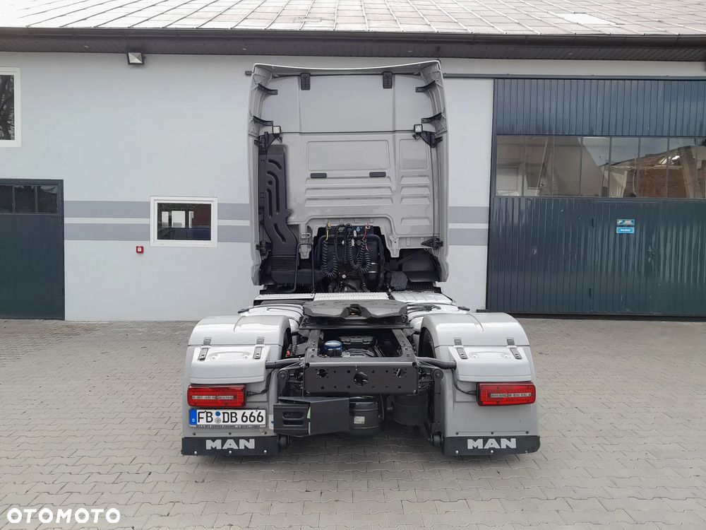 MAN TGX 18.510 INDIVIDUAL FULL OPCJA SKÓRY FULL LED RETARDER - 8