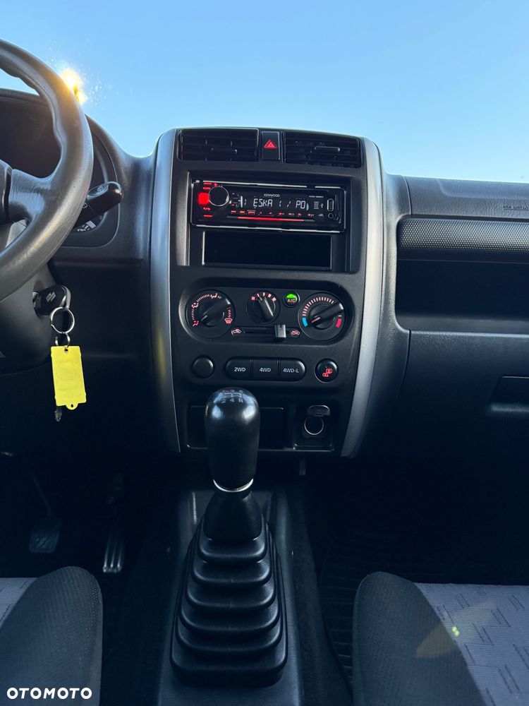 Suzuki Jimny - 35