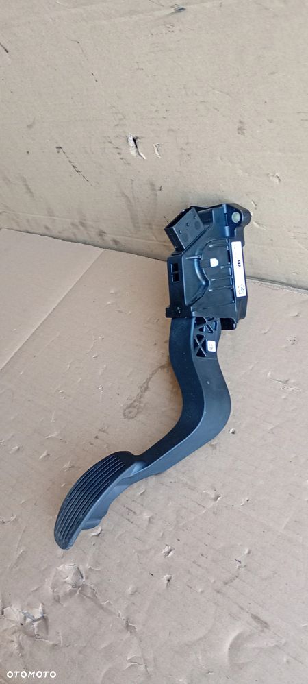 Pedał gazu potencjometr Fiat 500E 00521379550 - 2