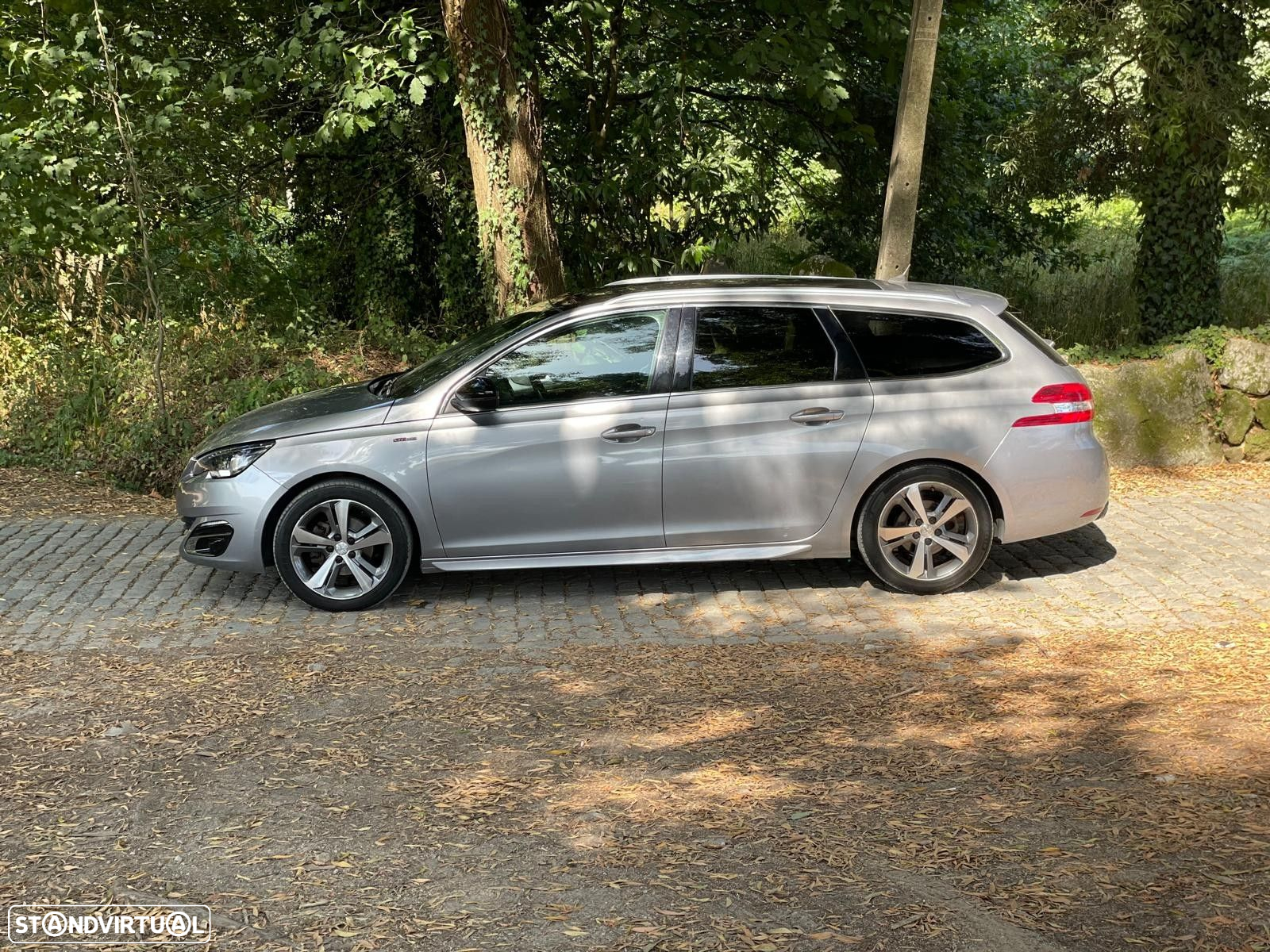 Peugeot 308 1.2 PureTech GT Line EAT8 - 36