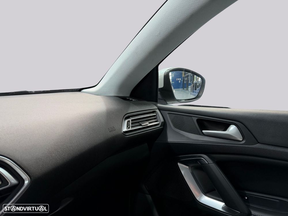 Peugeot 308 - 16