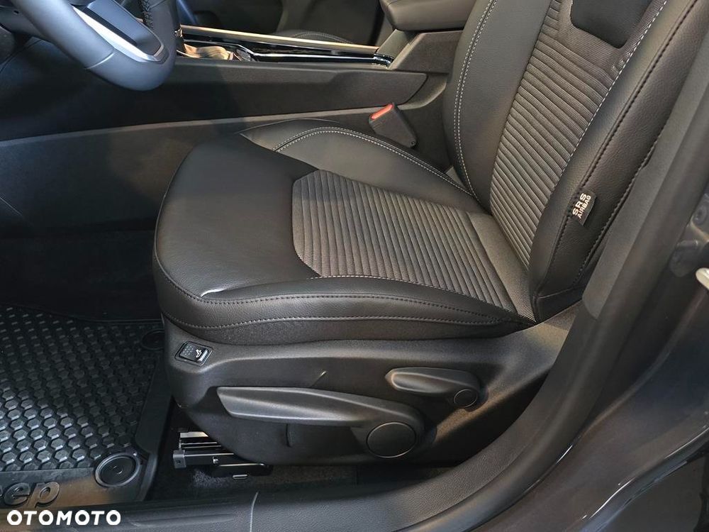 Jeep Compass - 11