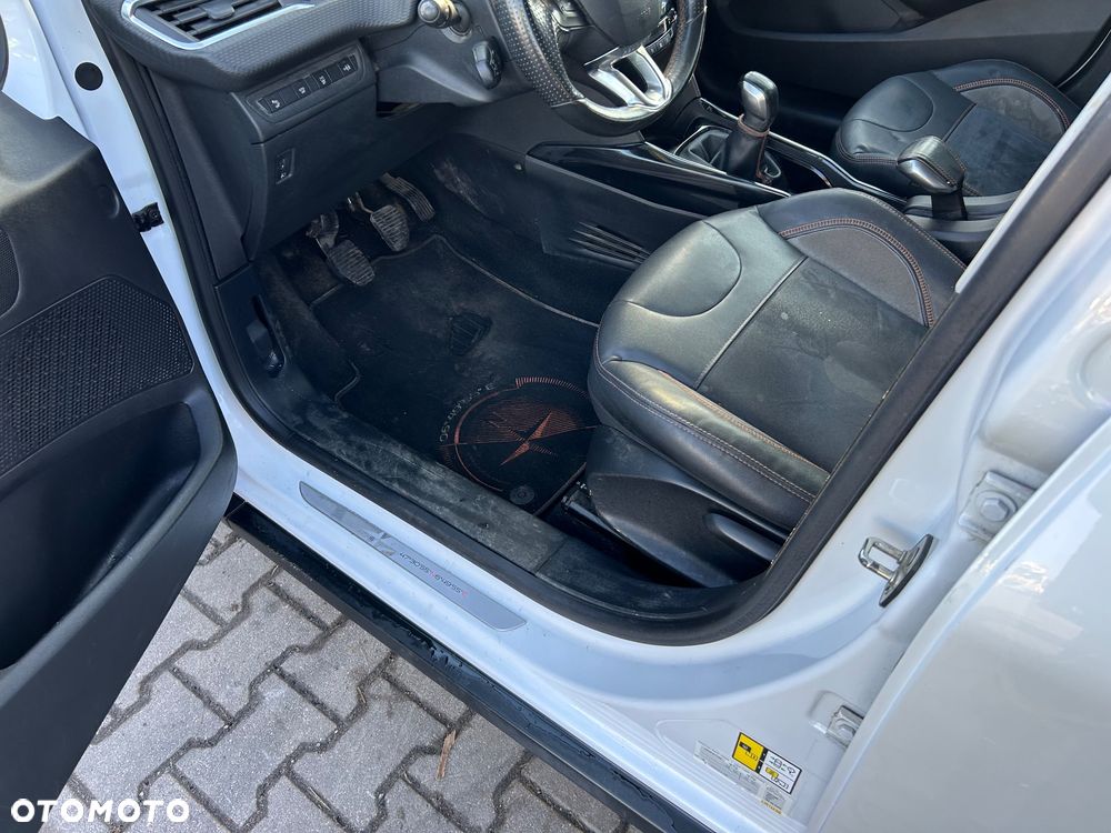 Peugeot 2008 - 32