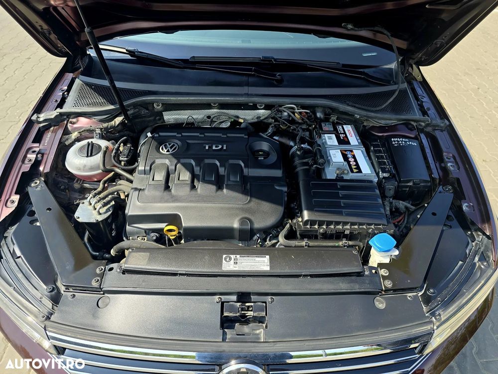 Volkswagen Passat 2.0 TDI DSG Highline - 6