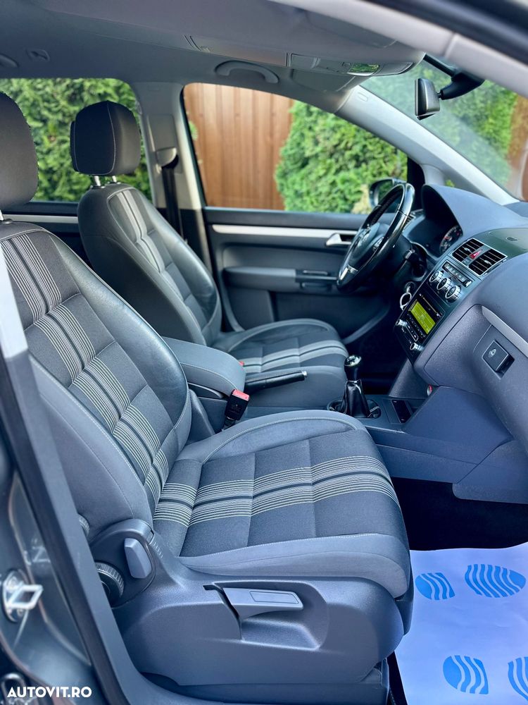 Volkswagen Touran 1.6 TDI DPF MATCH - 9