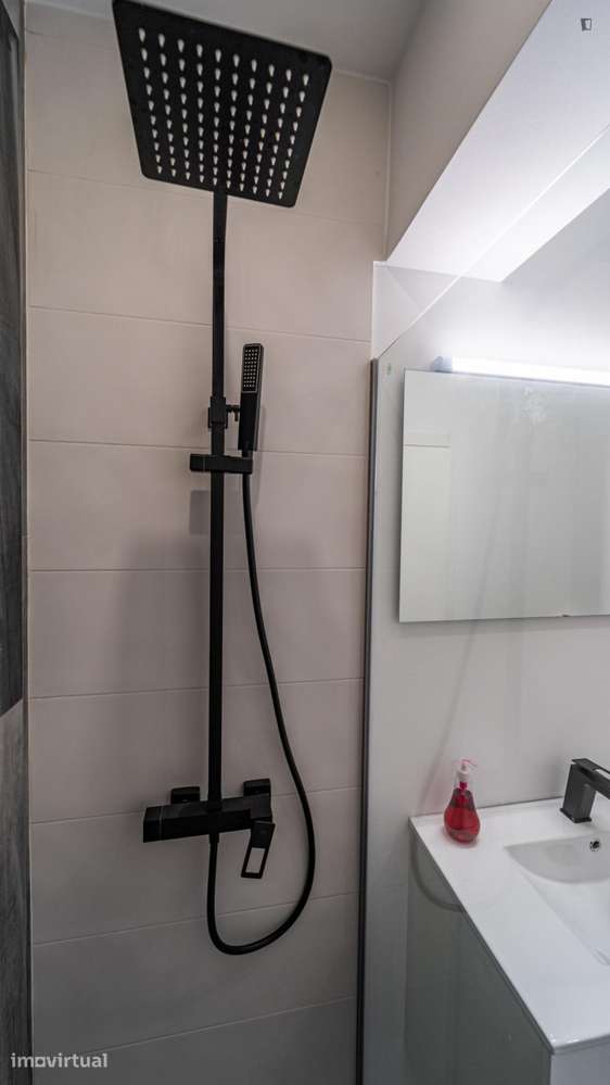 Quarto - localizado em Faro - Grande imagem: 5/33