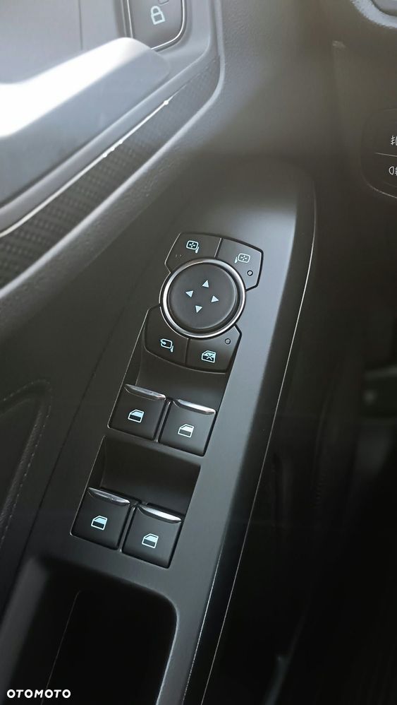 Ford Focus - 24