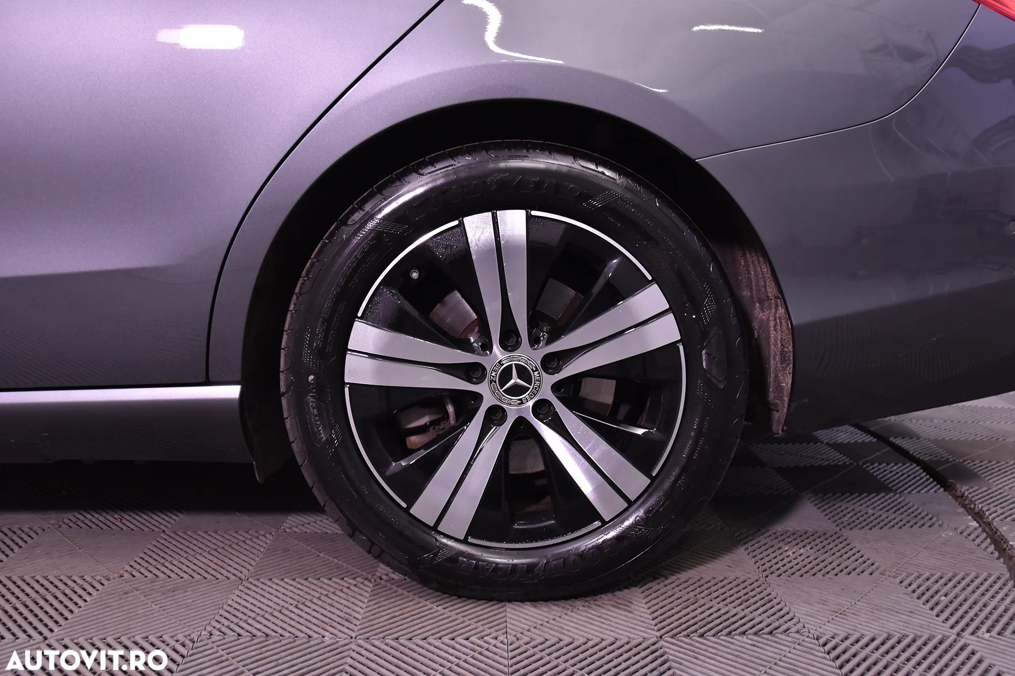 Mercedes-Benz C 220 d MHEV - 14
