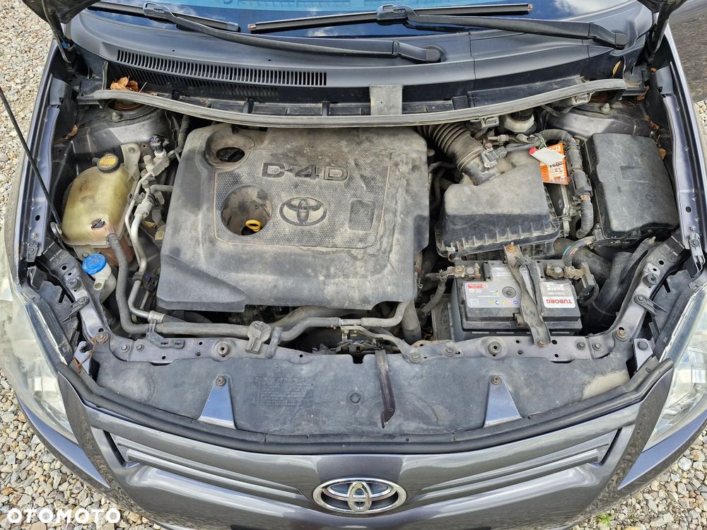 Toyota Auris 1.4 D-4D Premium - 11