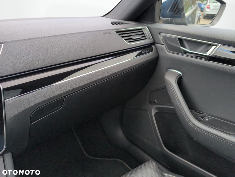 Skoda Superb 2.0 TDI SCR L&K DSG - 38