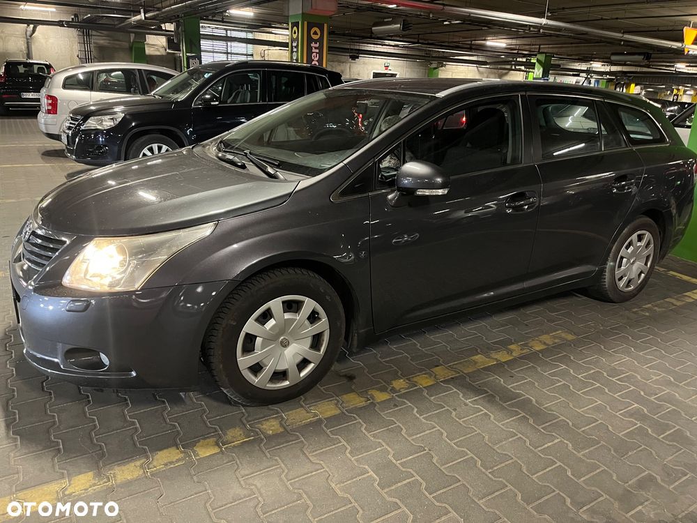Toyota Avensis 2.0 D-4D Executive - 7