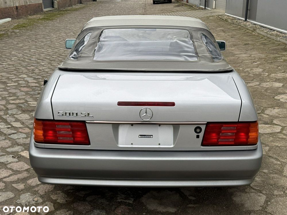 Mercedes-Benz SL - 16