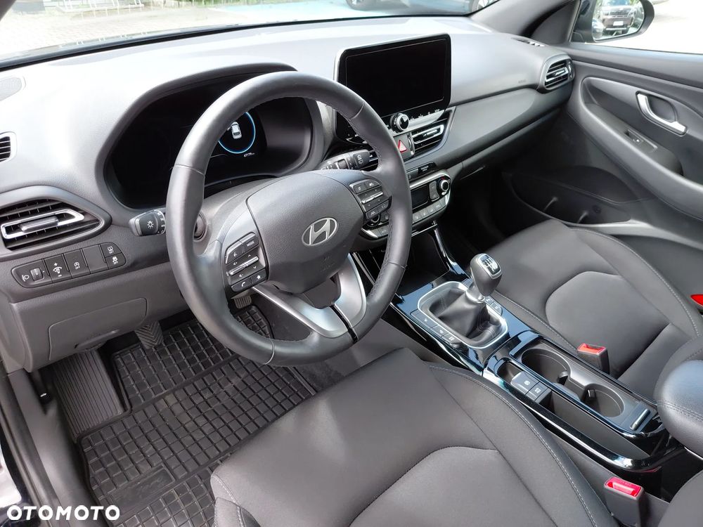 Hyundai i30 1.5 T-GDI 48V Smart - 9