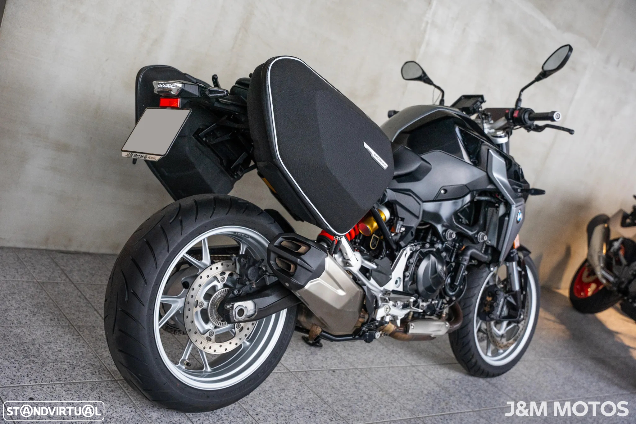 BMW F 900 R - 7