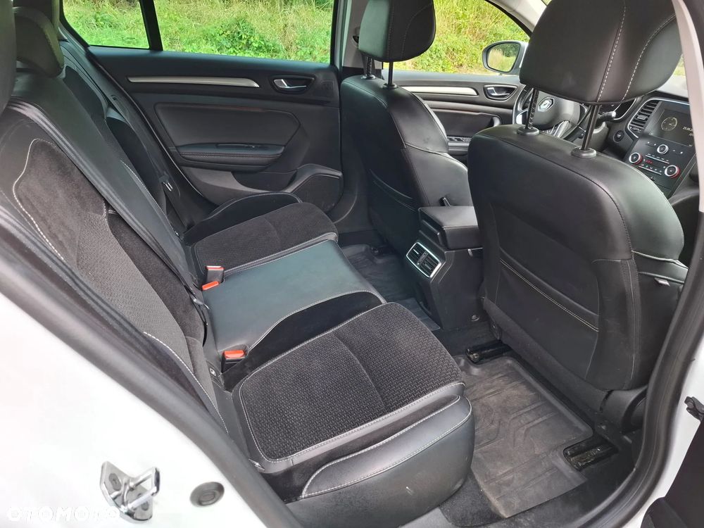 Renault Megane 1.5 Blue dCi Intens - 8