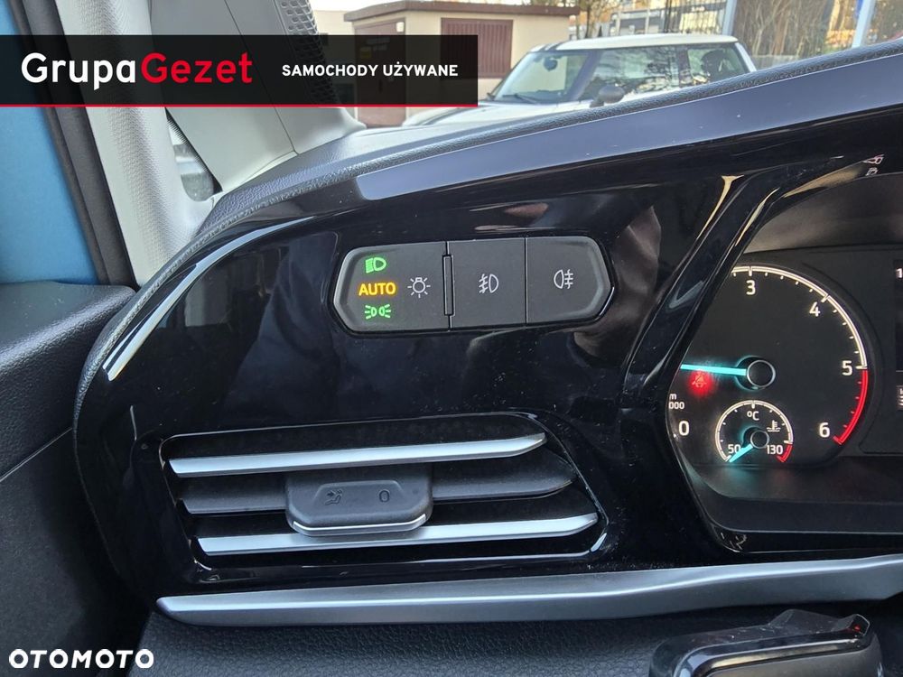 Ford Tourneo Connect - 13