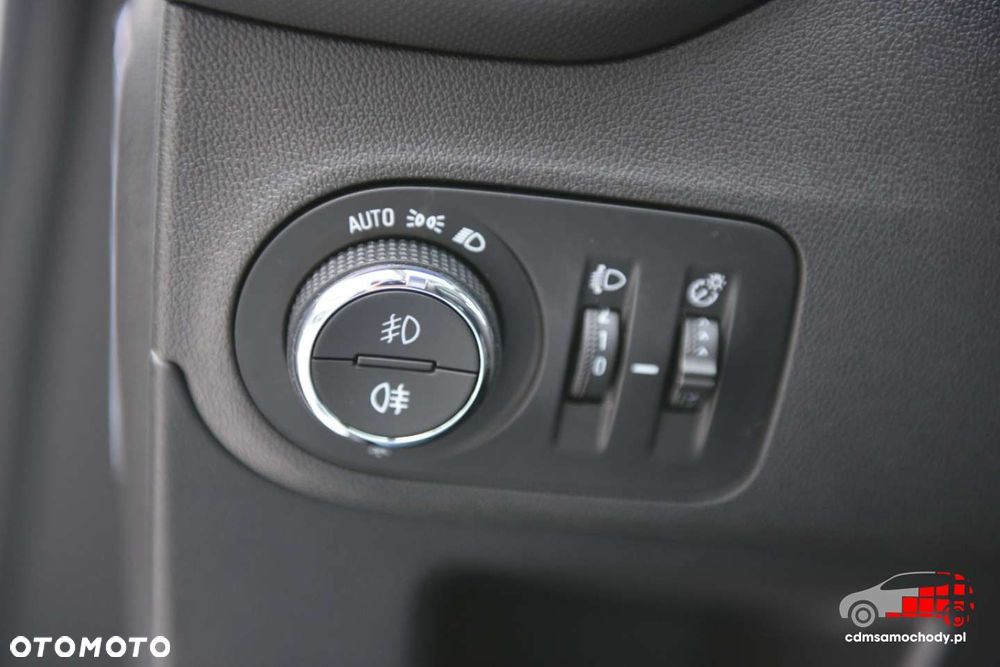 Opel Crossland X - 32