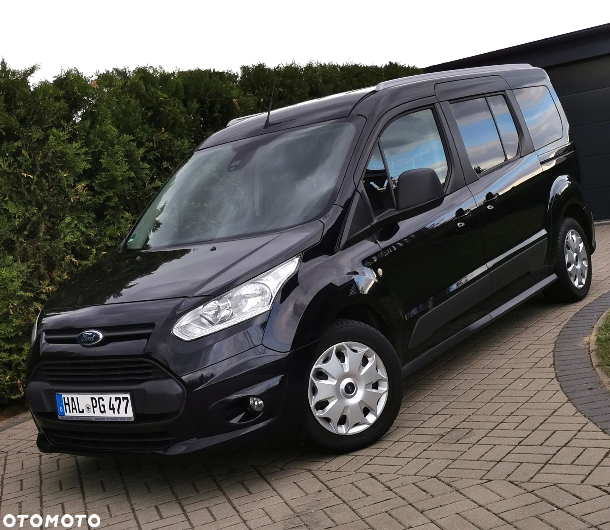 Ford Tourneo Connect Grand - 1