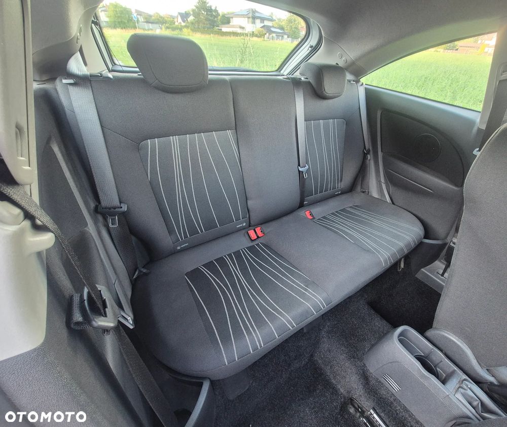 Opel Corsa 1.2 16V Enjoy - 33