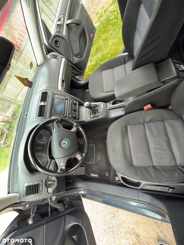 Skoda Octavia 2.0 TDI Ambiente - 12