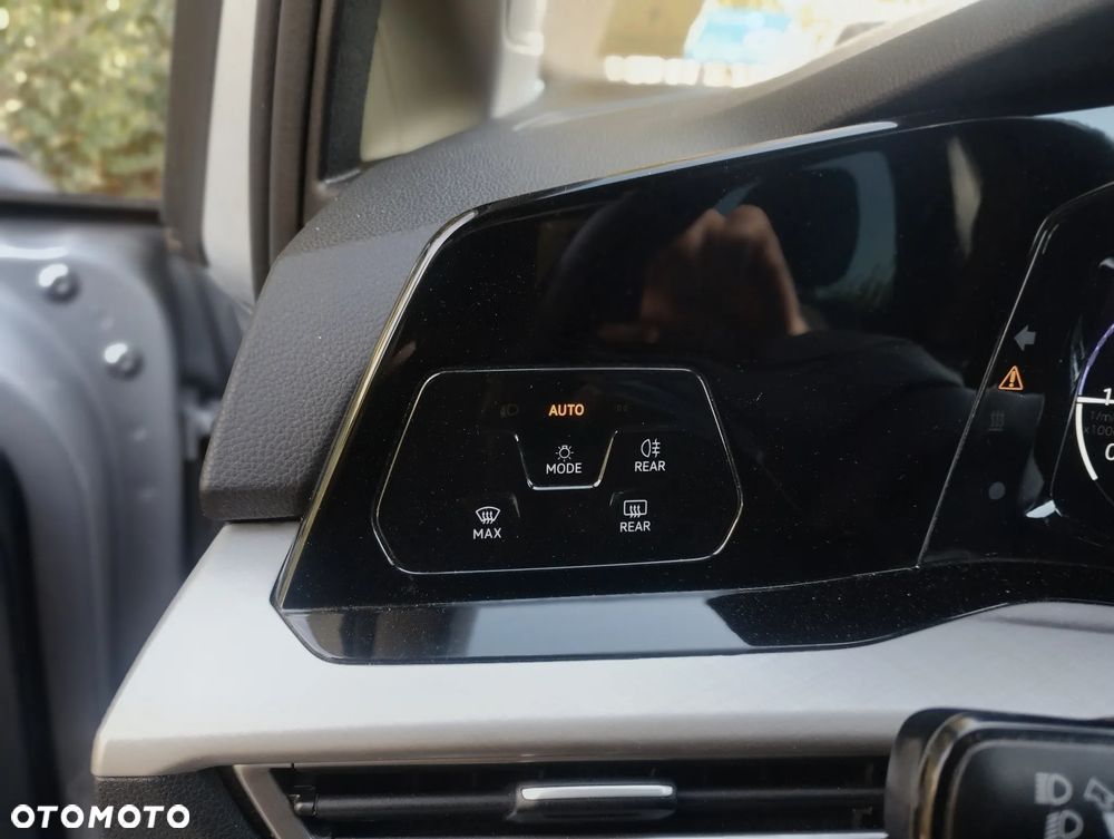 Volkswagen Golf 1.5 TSI EVO Style - 18