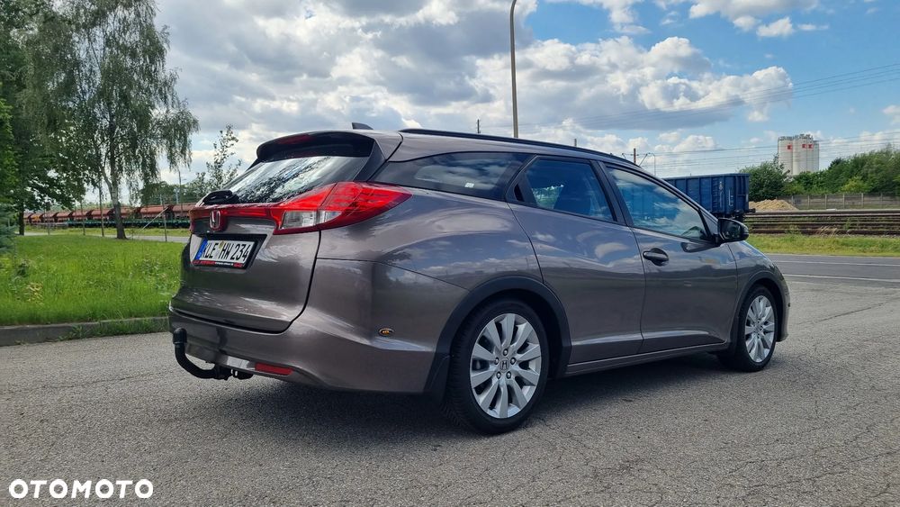 Honda Civic 1.8 i-VTEC Sport - 9
