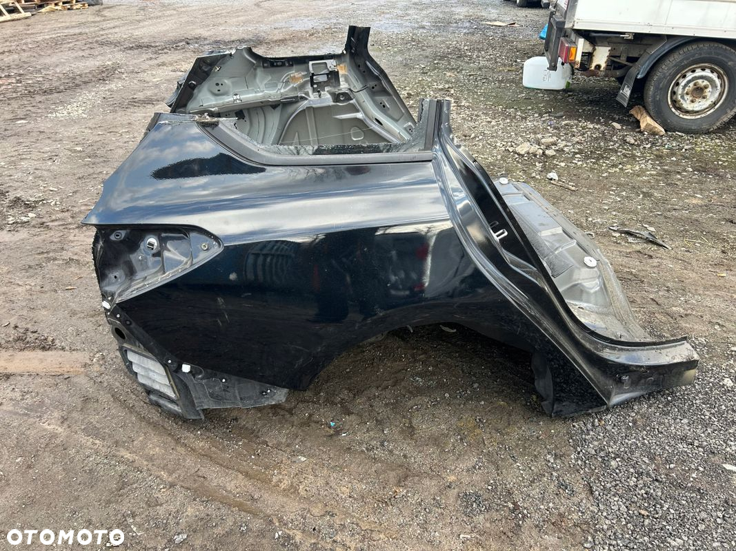 FORD FOCUS MK4 KOMBI LIFT TYLNA ŚCIANA PAS BŁOTNIKI - 2