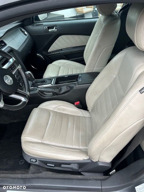 Ford Mustang 3.7 V6 Premium - 13