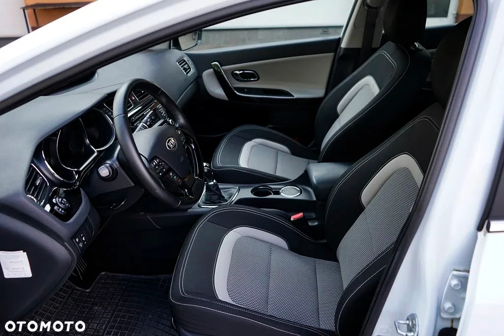 Kia Ceed - 18