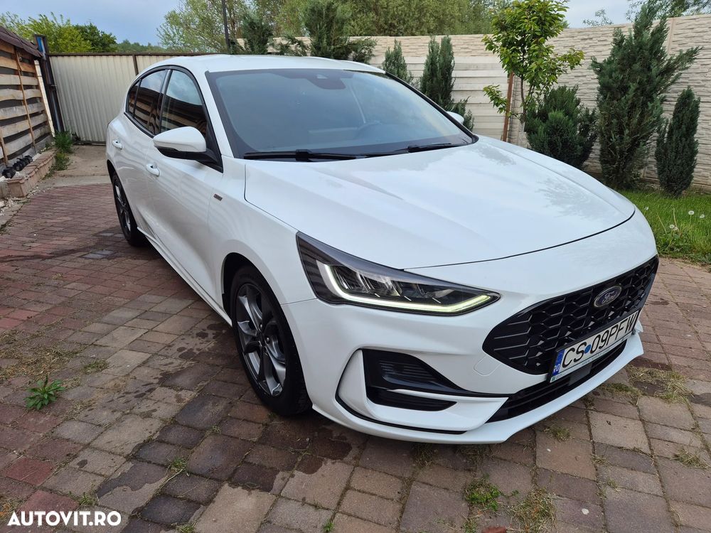 Ford Focus 1.0 EcoBoost MHEV ST-Line X - 2