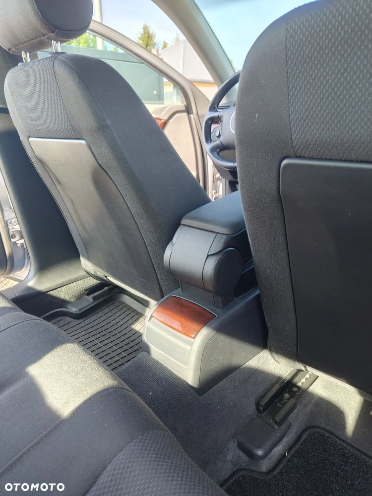 Audi A4 Limousine - 40